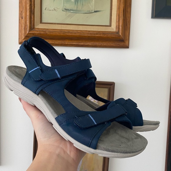 Easy Spirit | Shoes | Easy Spirit Navy Blue Sandals Size 8 | Poshmark